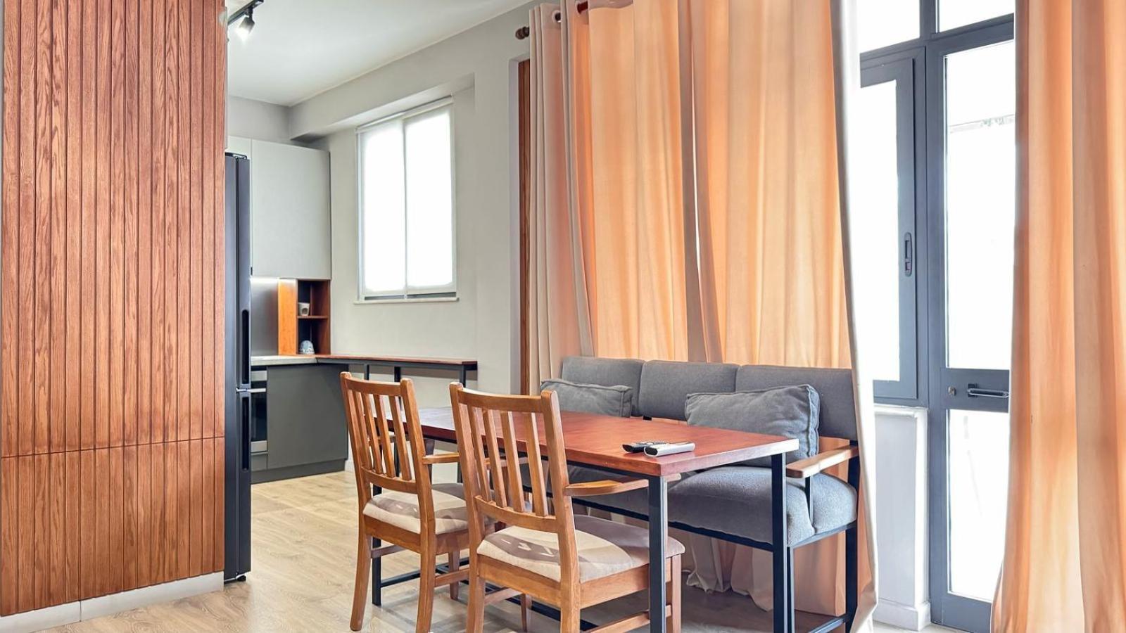Apartment Terrace Flat In Heart Of