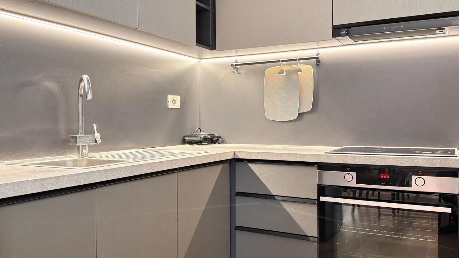 Terrace Flat In Heart Of Apartment Tirana