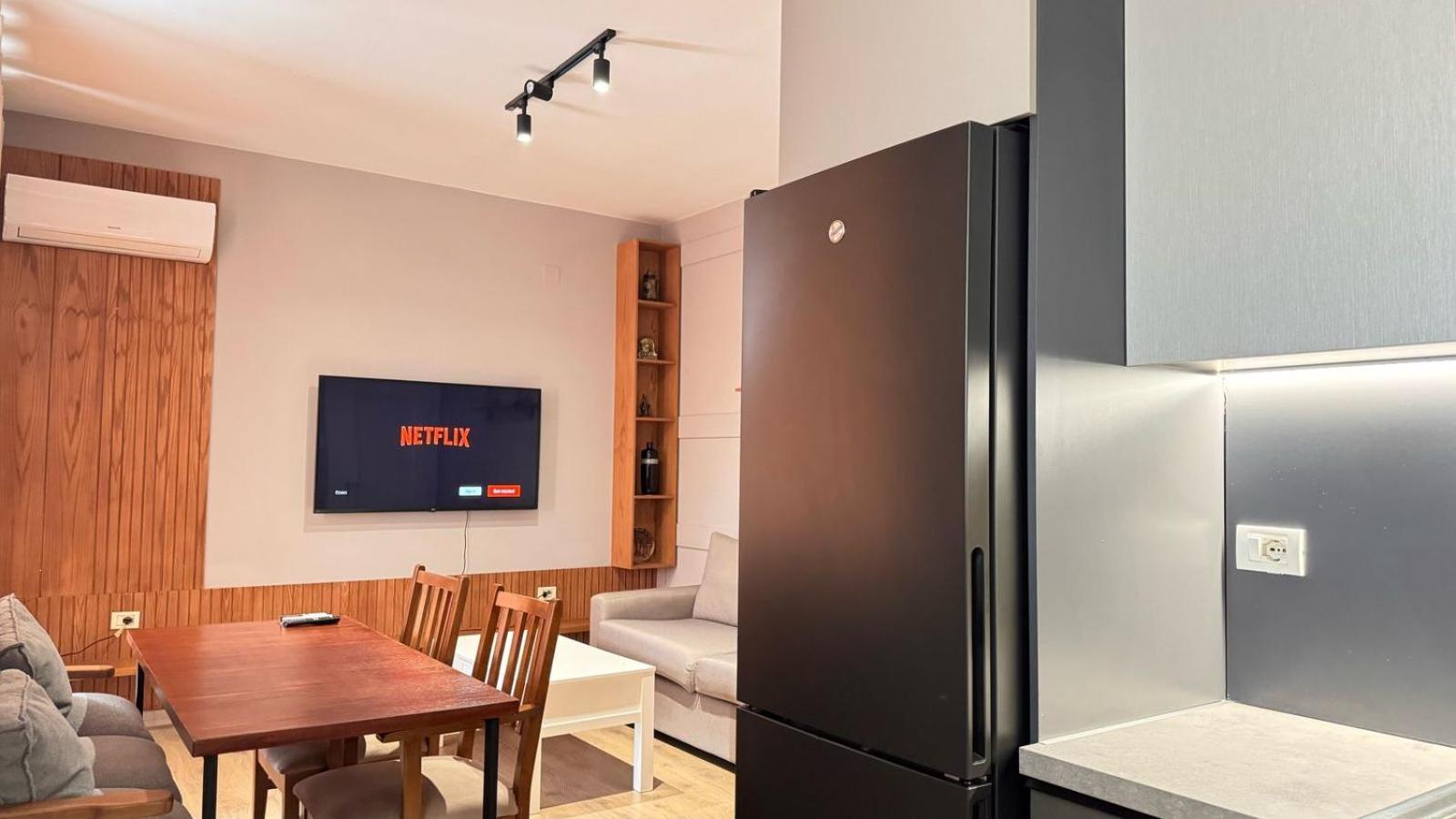 Terrace Flat In Heart Of Apartment *